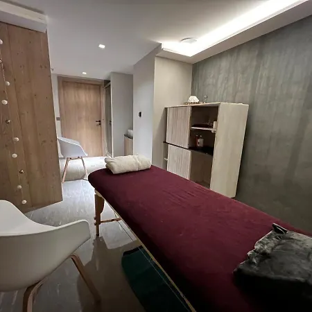 Moderne Avec Terrasse, Pres Des Remontees, 4 Adultes + 5 Enfants, Services Inclus - Fr-1-562-75 Lejlighed Courchevel