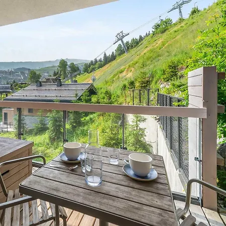 Moderne Avec Terrasse, Pres Des Remontees, 4 Adultes + 5 Enfants, Services Inclus - Fr-1-562-75 Lejlighed
